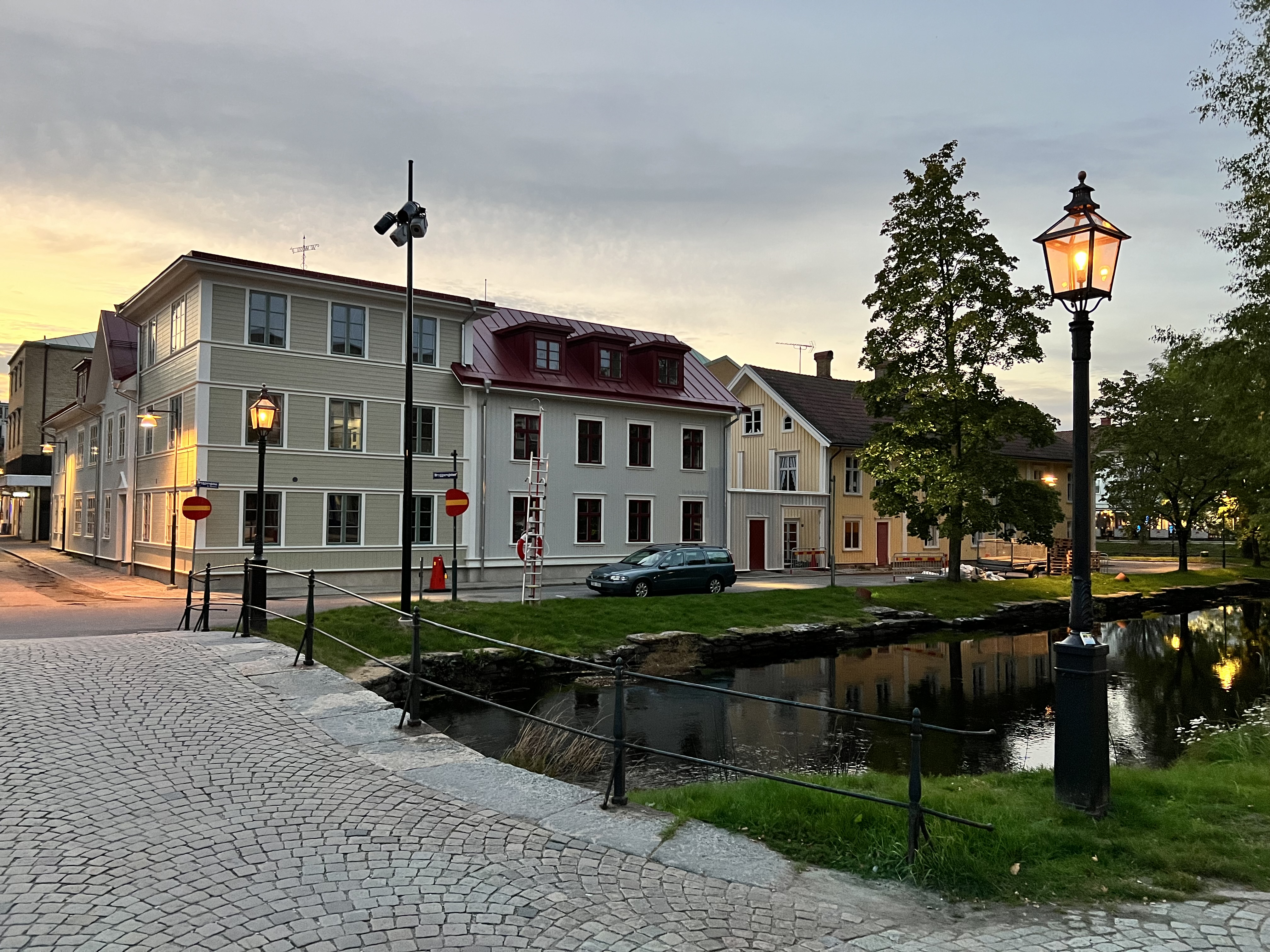 Fattigbron över Lillån i Alingsås stadskärna